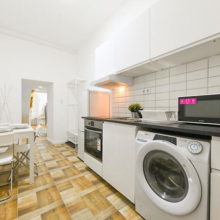 Charming Apartment In Damjanich Str., Lucas Будапеща Екстериор снимка